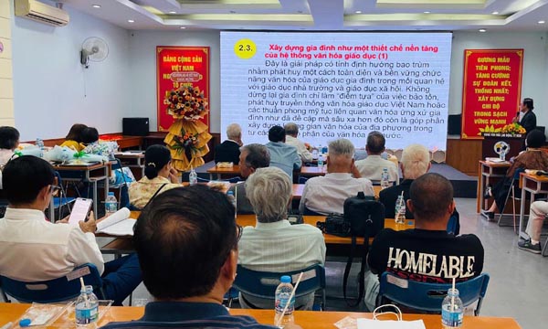 Viện Lịch sử Dòng họ tổ chức Tọa đàm và Vinh danh Nhà Gia phả học nhân ngày 28 tháng 6
